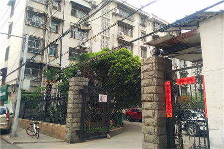 龙都范阁园3室2厅2卫96万125m2毛坯房出售